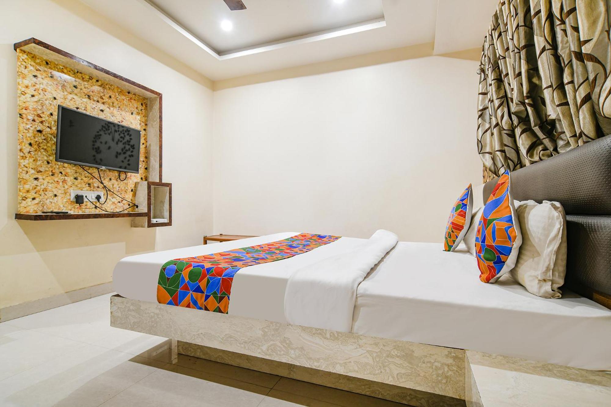 Fabhotel Shivam Palace- Near Mahakal Mandir Ujaim Exterior foto
