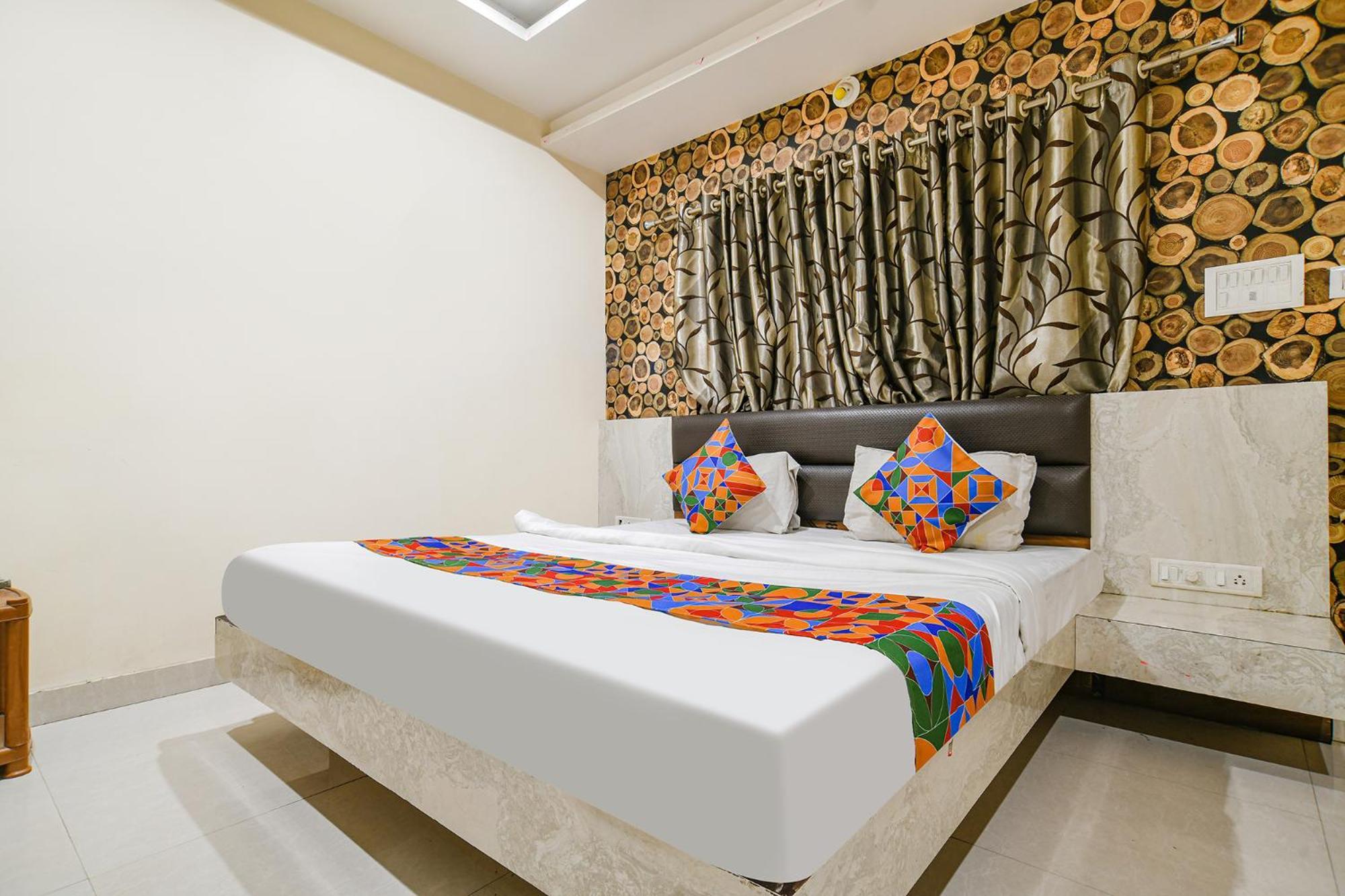 Fabhotel Shivam Palace- Near Mahakal Mandir Ujaim Exterior foto