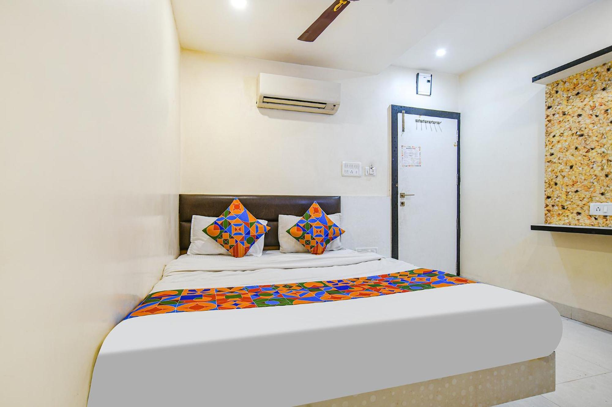 Fabhotel Shivam Palace- Near Mahakal Mandir Ujaim Exterior foto