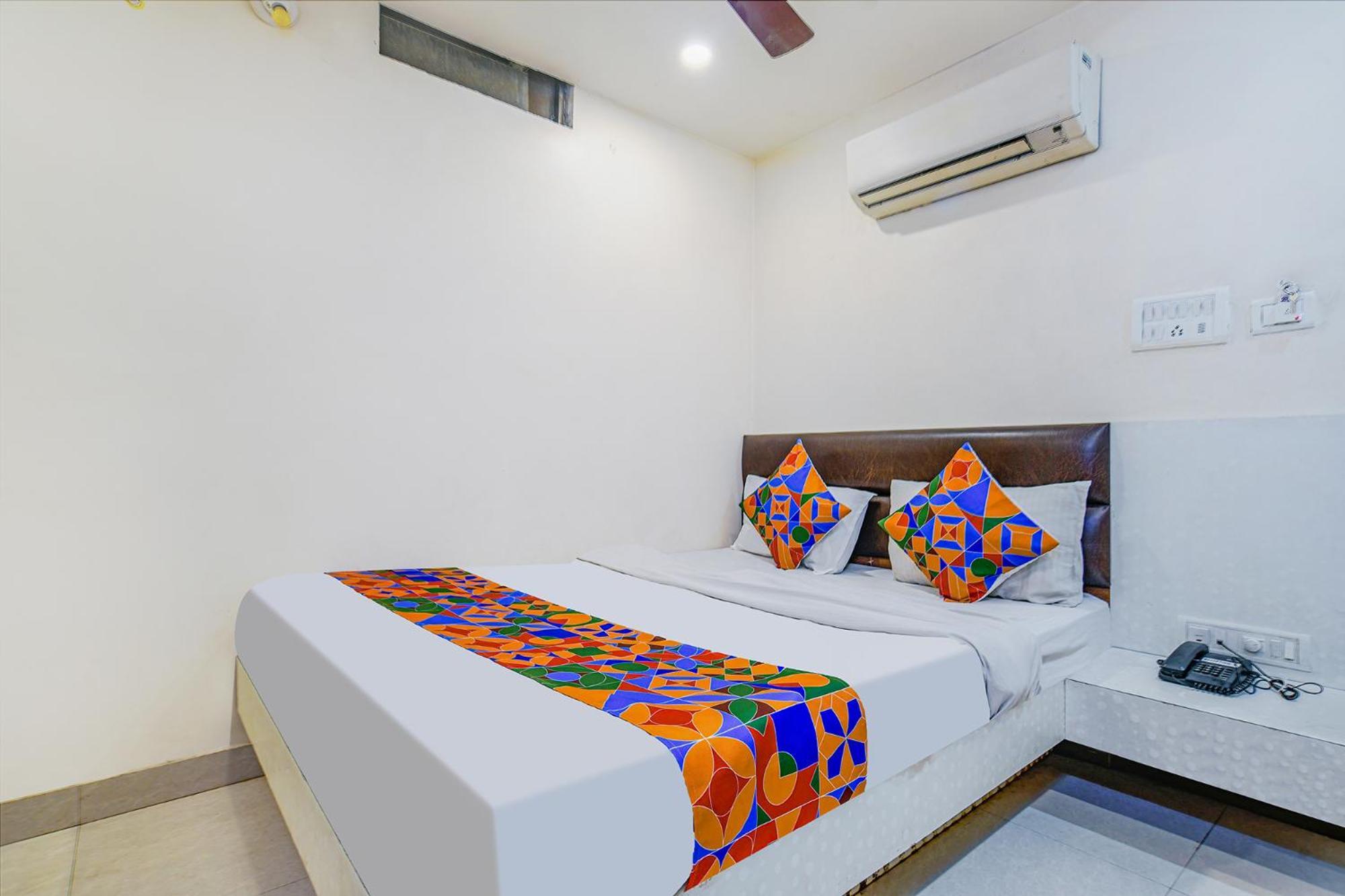 Fabhotel Shivam Palace- Near Mahakal Mandir Ujaim Exterior foto