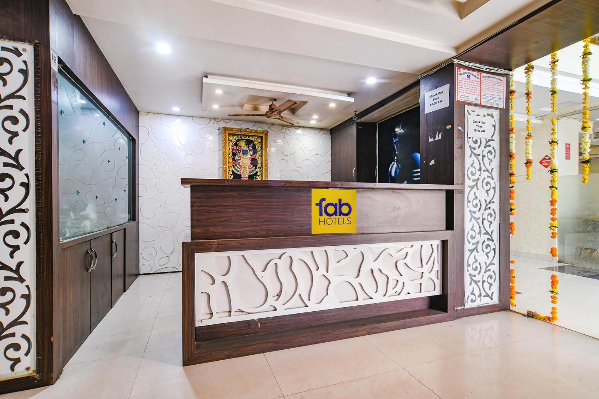 Fabhotel Shivam Palace- Near Mahakal Mandir Ujaim Exterior foto