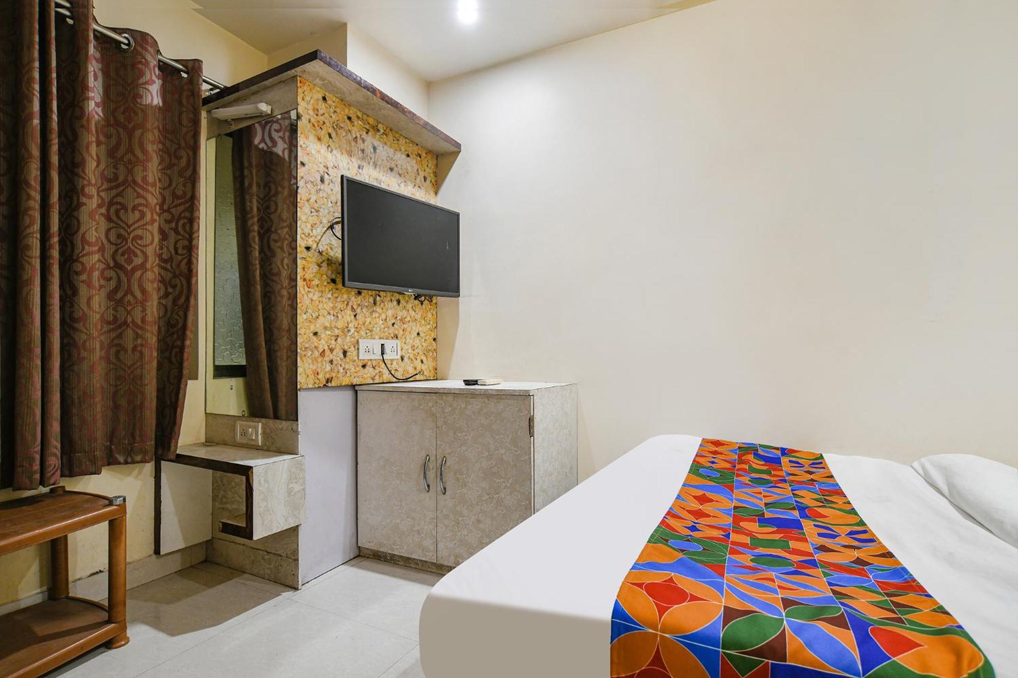 Fabhotel Shivam Palace- Near Mahakal Mandir Ujaim Exterior foto