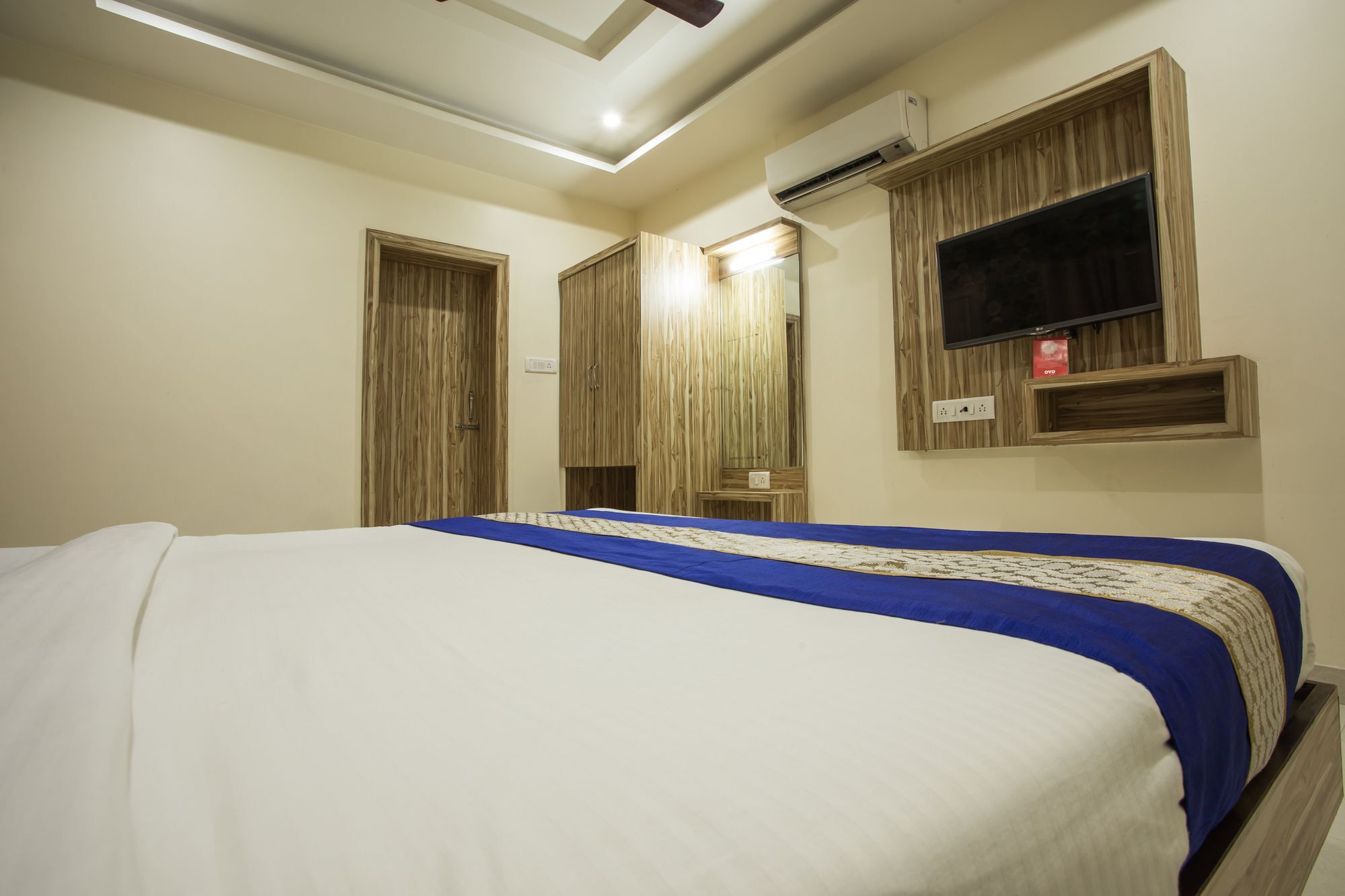Fabhotel Shivam Palace- Near Mahakal Mandir Ujaim Exterior foto